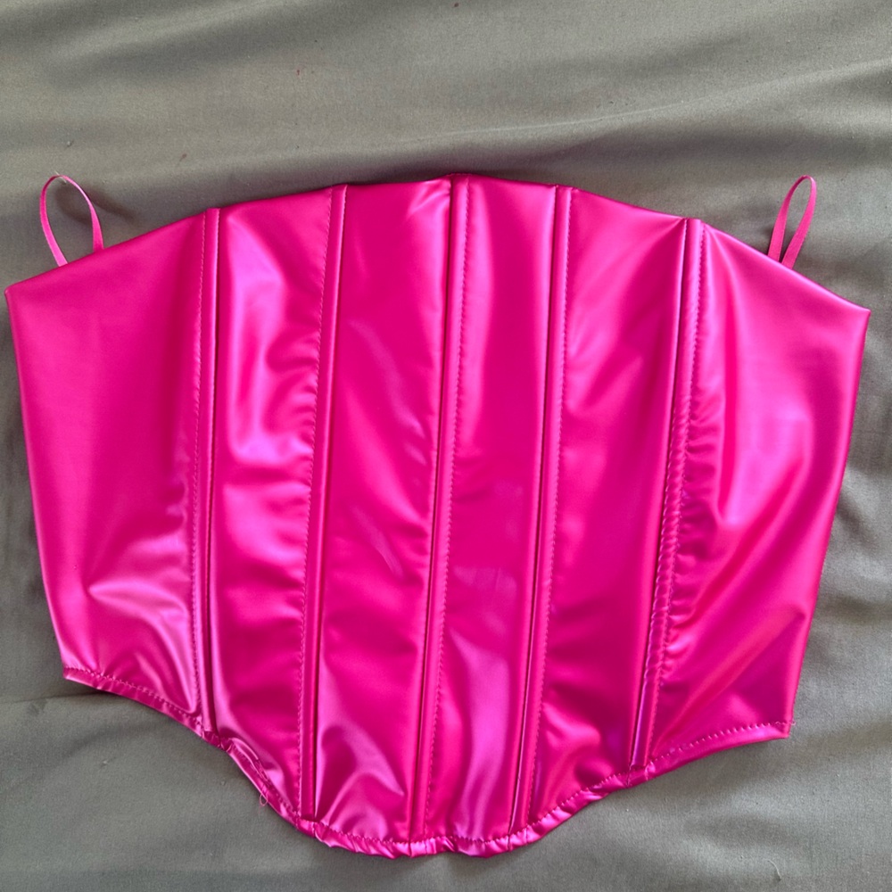 size small, pink, boutique crop top.